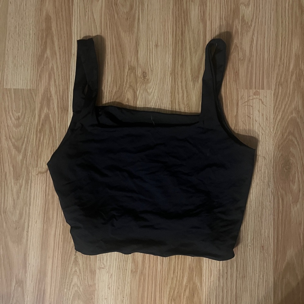 Black Cropped Tank